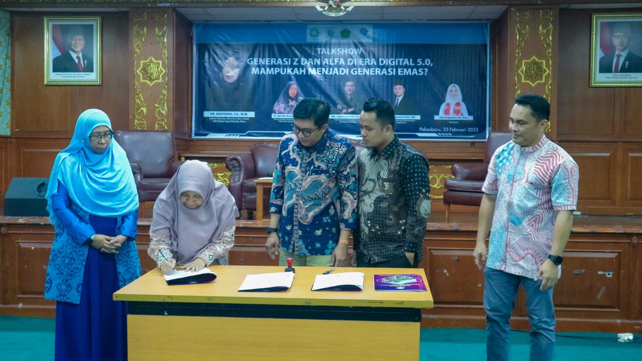 FEBI IIQ An Nur Yogyakarta Lakukan MoA dengan FE dan Ilmu Sosial UIN Suska Riau