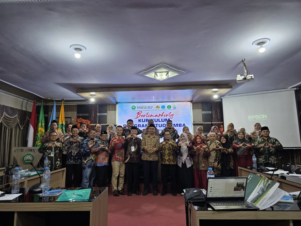 AFEBNU di Malang - FEBI IIQ An Nur Hadiri Muktamar AFEBNU di Malang